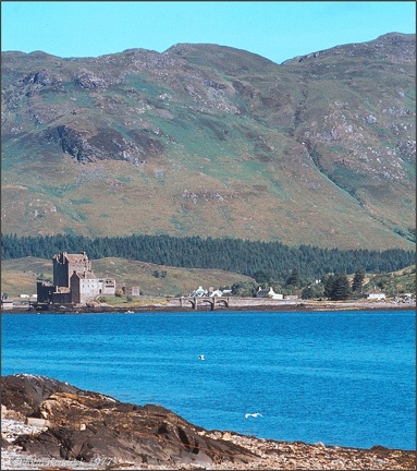6.024 Loch Duich and Eilean Donan Castle