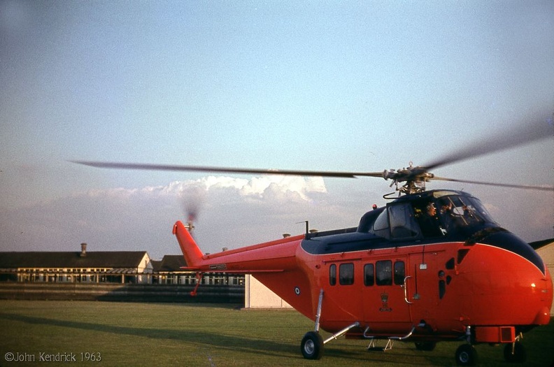 1.047 Royal Helicopter and Grange Hill School Jul63 CT18_1000.jpg