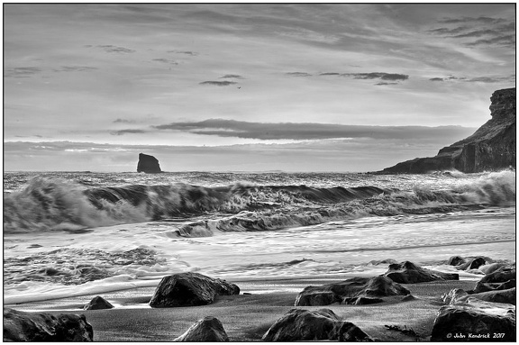 Saltwick Bay (mono)