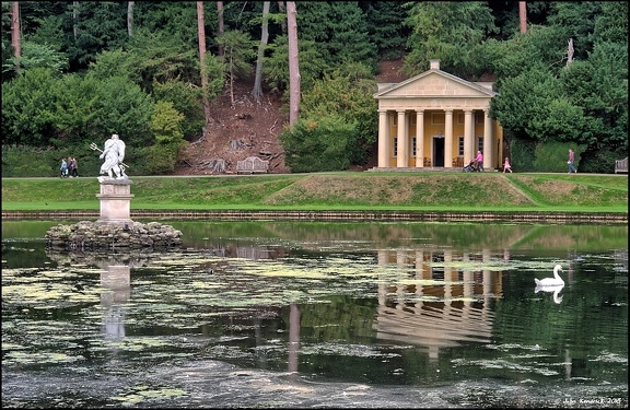 Temple of Piety & Moon Pond, Fountain's Abbey