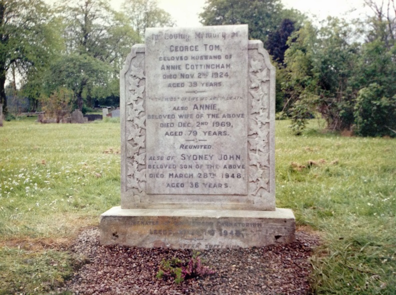 George Tom & Annie Cottingham Grave, Scartho_1200.jpg